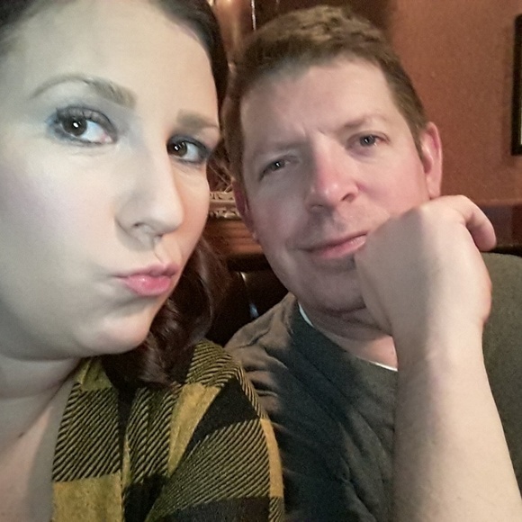 Meet your Posher, Lindsay - Picture 3 of 4